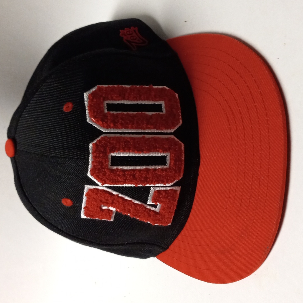Unisex Zoo York Snap Back Cap.